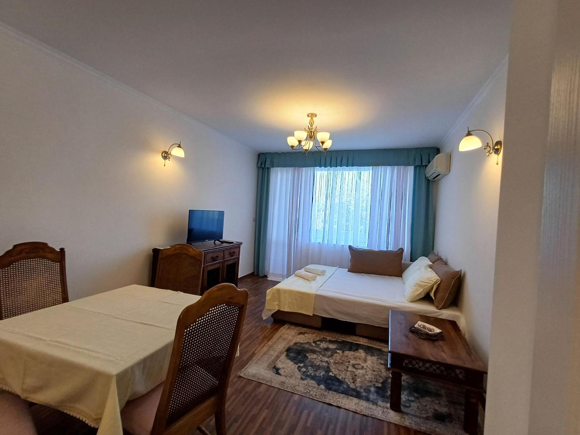 Wild Cherry Apartments Sveti Konstantin Buitenkant foto